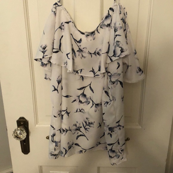 Off the shoulder top - Picture 2 of 3